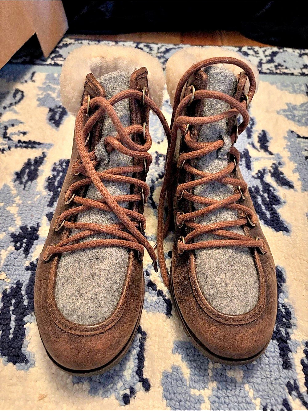 Sorel Joan of Arctic Wedge II Shearling Wedge Winter Boots Brown & White US 8